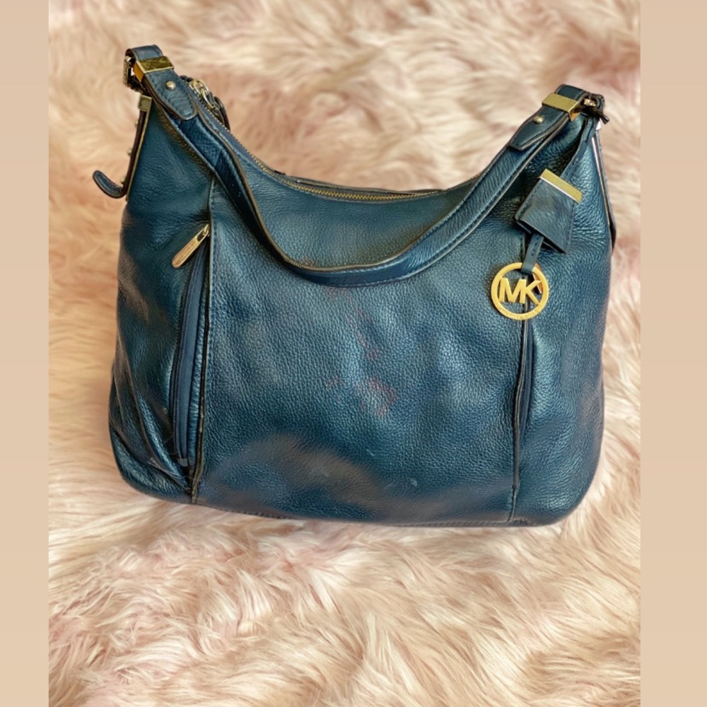 Micheal Kors Navy Blue Leather Tote/Hand Bag